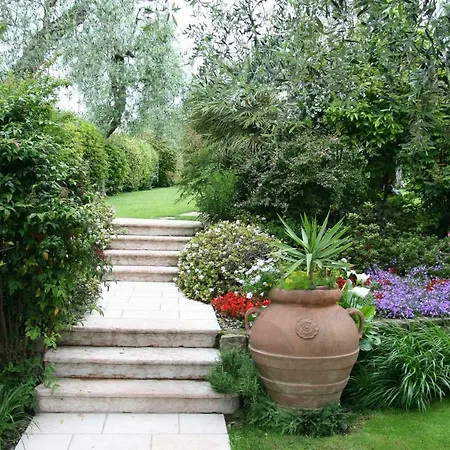 Nadia 2* 말세진느