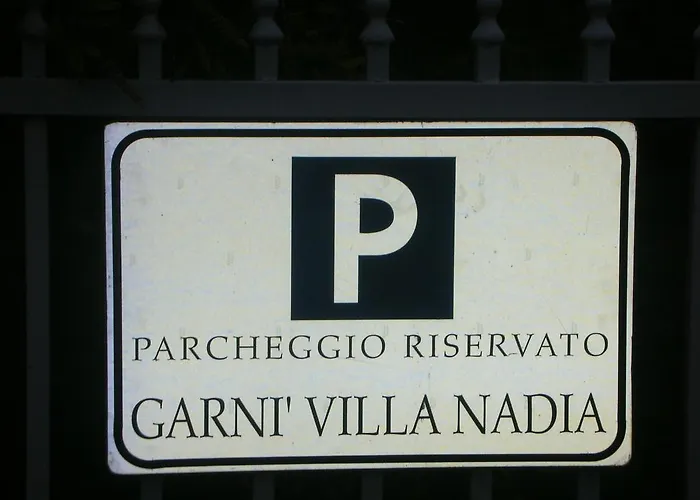 Nadia 2* 말세진느