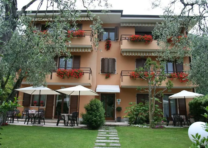 Nadia 2* 말세진느